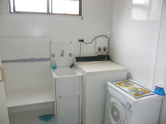Cabin 12, 20 Brunt Road, BEACONSFIELD VIC 3807, Beaconsfield - Thumbnail 7