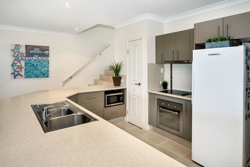 34 Dayflower Street, Upper Coomera QLD 4209, Upper Coomera - Thumbnail 5