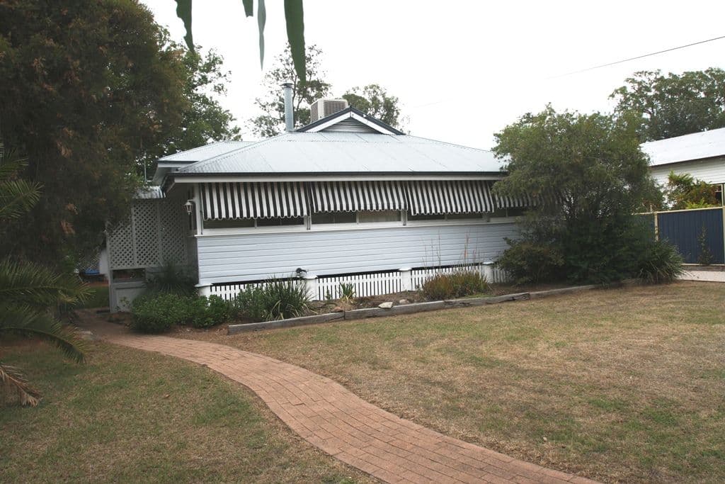 12B Locke Street, Warwick QLD 4370, Warwick - Thumbnail 8