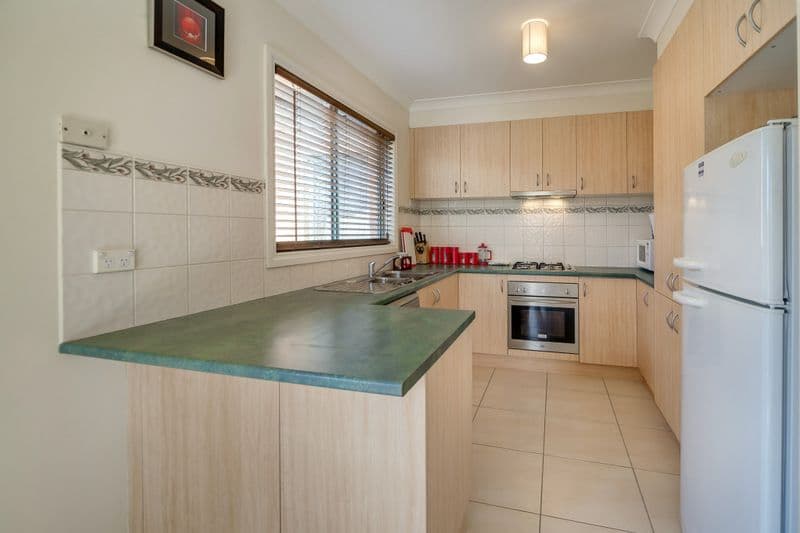 30 Lamour Avenue, SOUTH MORANG VIC 3752, South Morang - Thumbnail 3