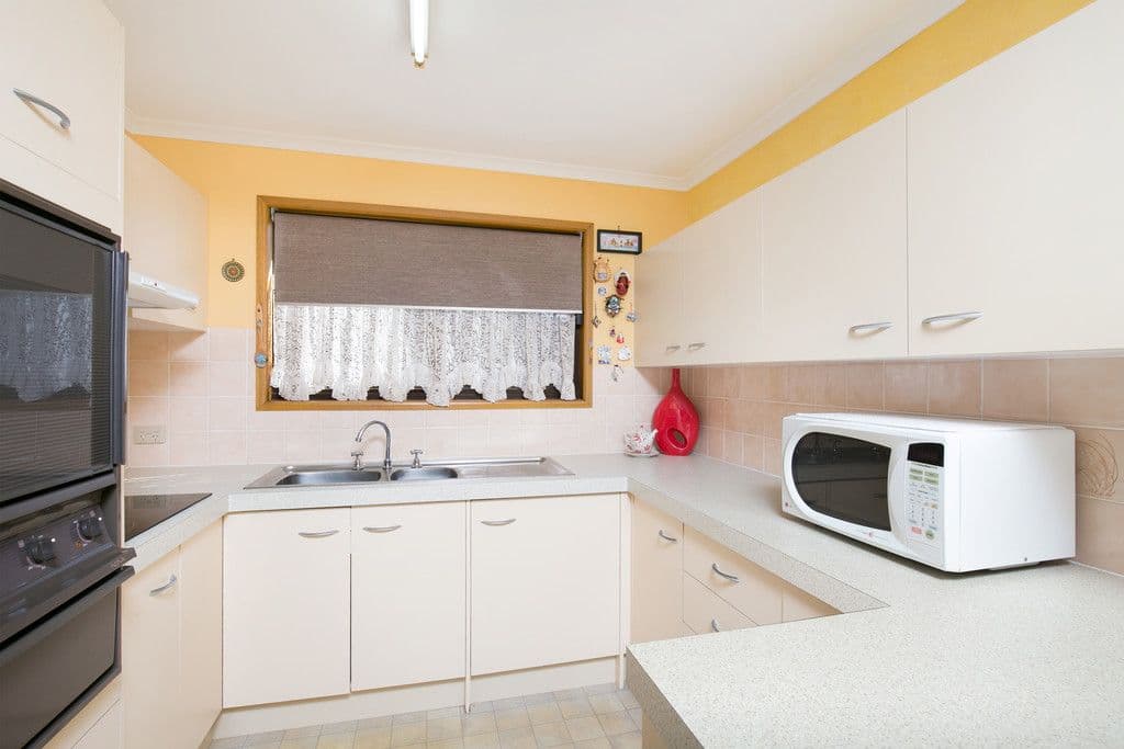 16 Thornhill Street, Springwood QLD 4127, Springwood - Thumbnail 3