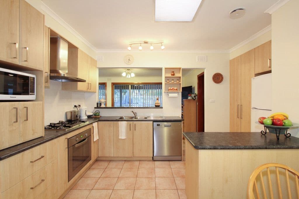 6 Kaybrook Court, OAKLEIGH SOUTH VIC 3167, Oakleigh South - Thumbnail 8