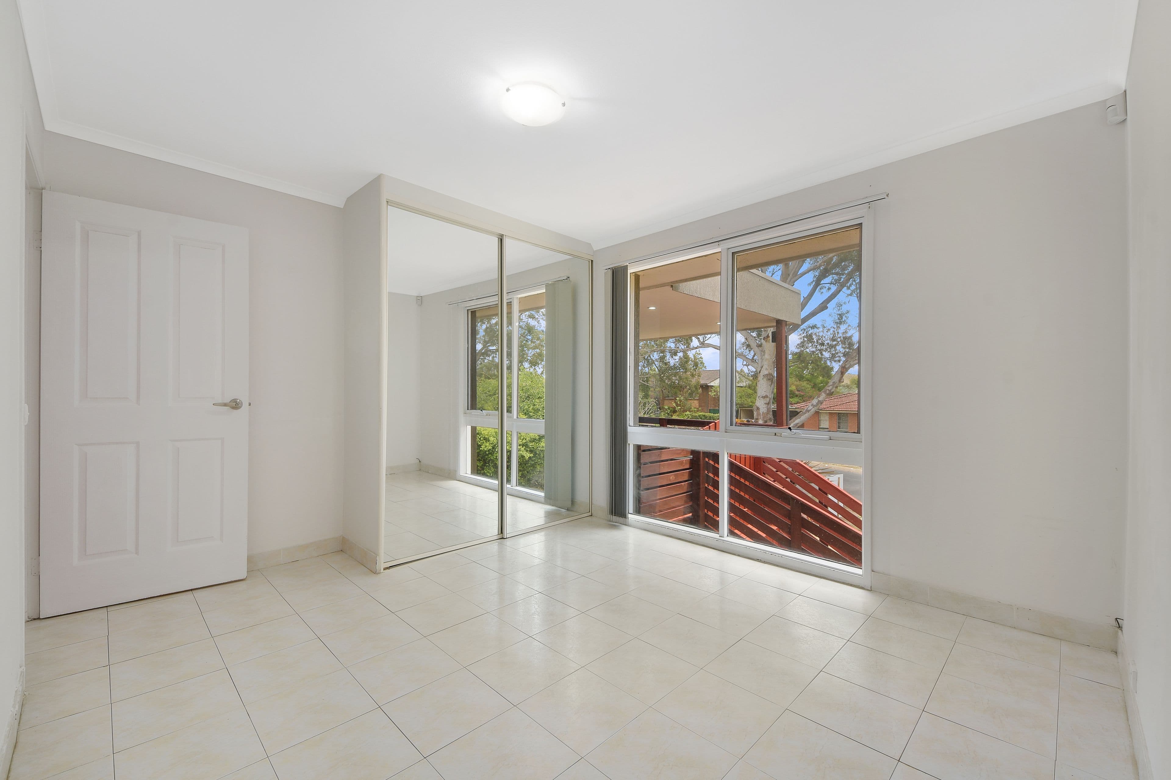 7 Spumante Close, Eschol Park - Thumbnail 6