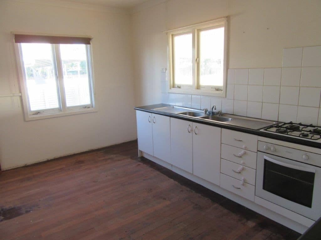26 Railway Avenue, Carnamah WA 6517, Carnamah - Thumbnail 4