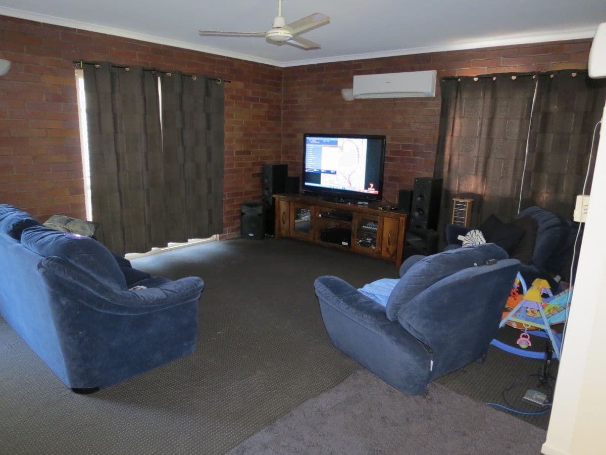 34 Dawn Crescent, Emerald QLD 4720, Emerald - Thumbnail 5