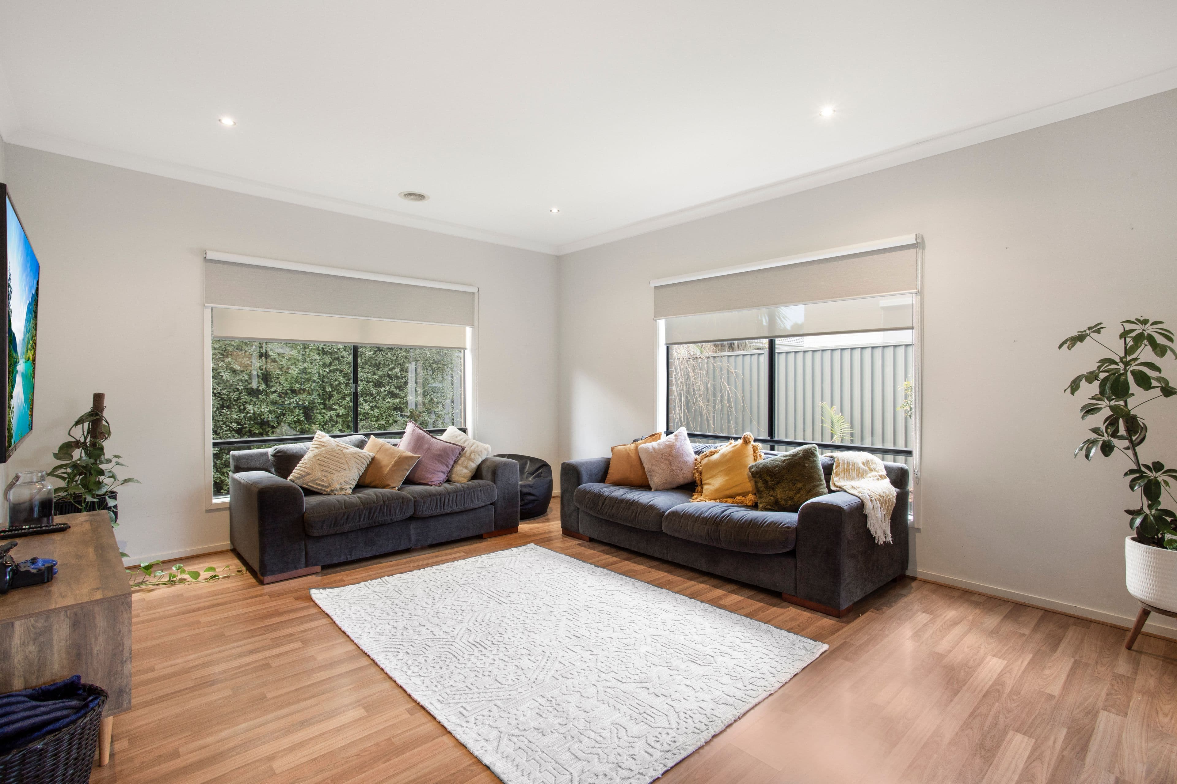 3 Kilburn Place, Pakenham VIC 3810, Pakenham - Thumbnail 2