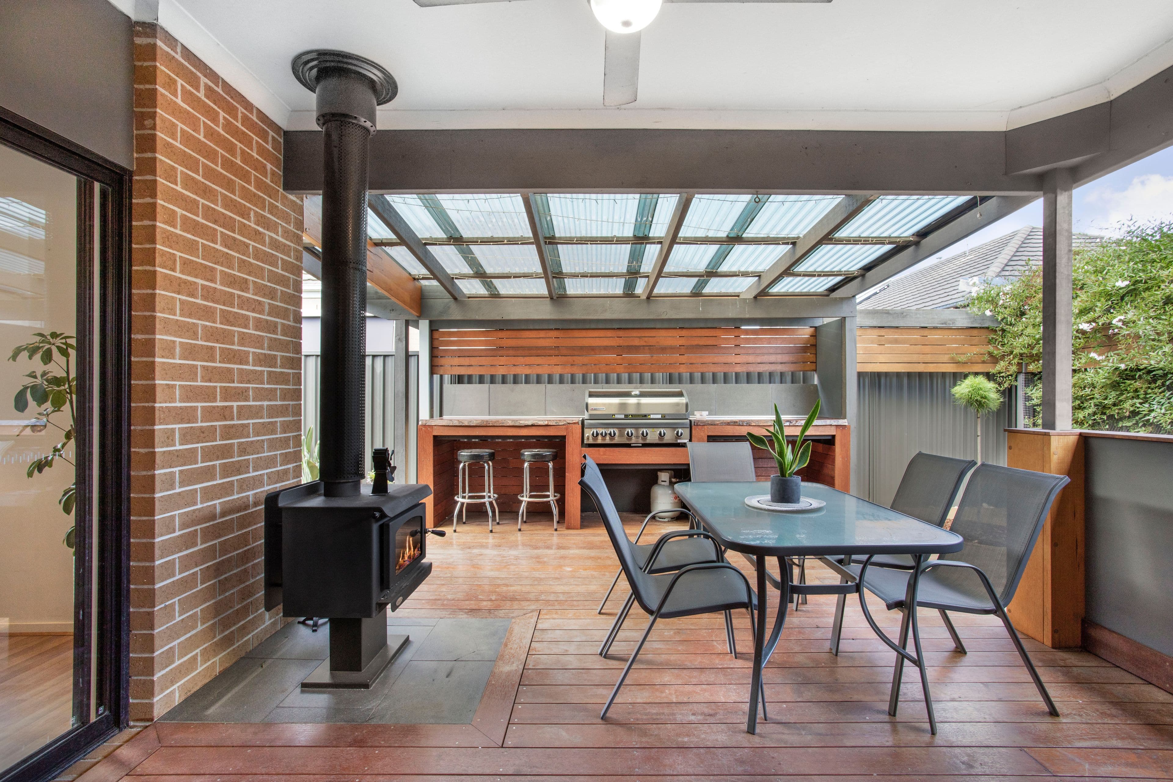 3 Kilburn Place, Pakenham VIC 3810, Pakenham - Thumbnail 8
