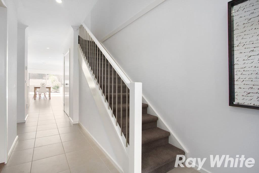 18 Adriatic Way, Pakenham VIC 3810, Pakenham - Thumbnail 4