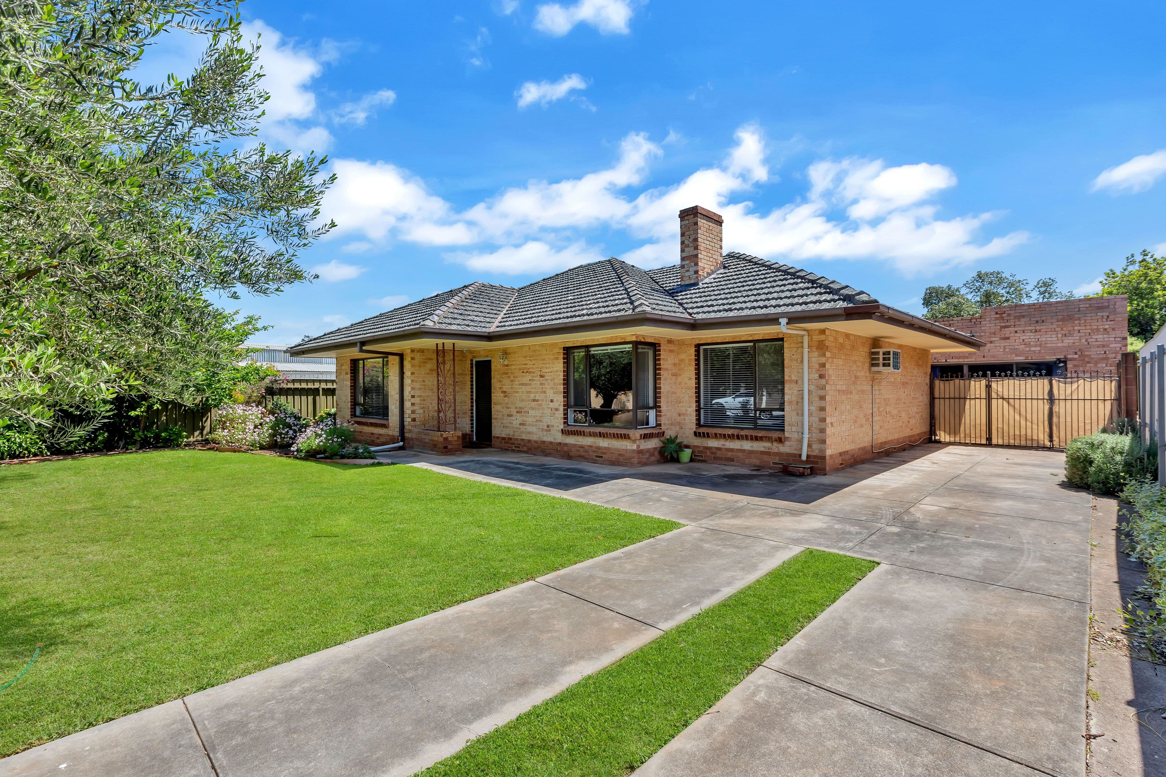 1 Holton Street, Glenside SA 5065, Glenside - Thumbnail 2
