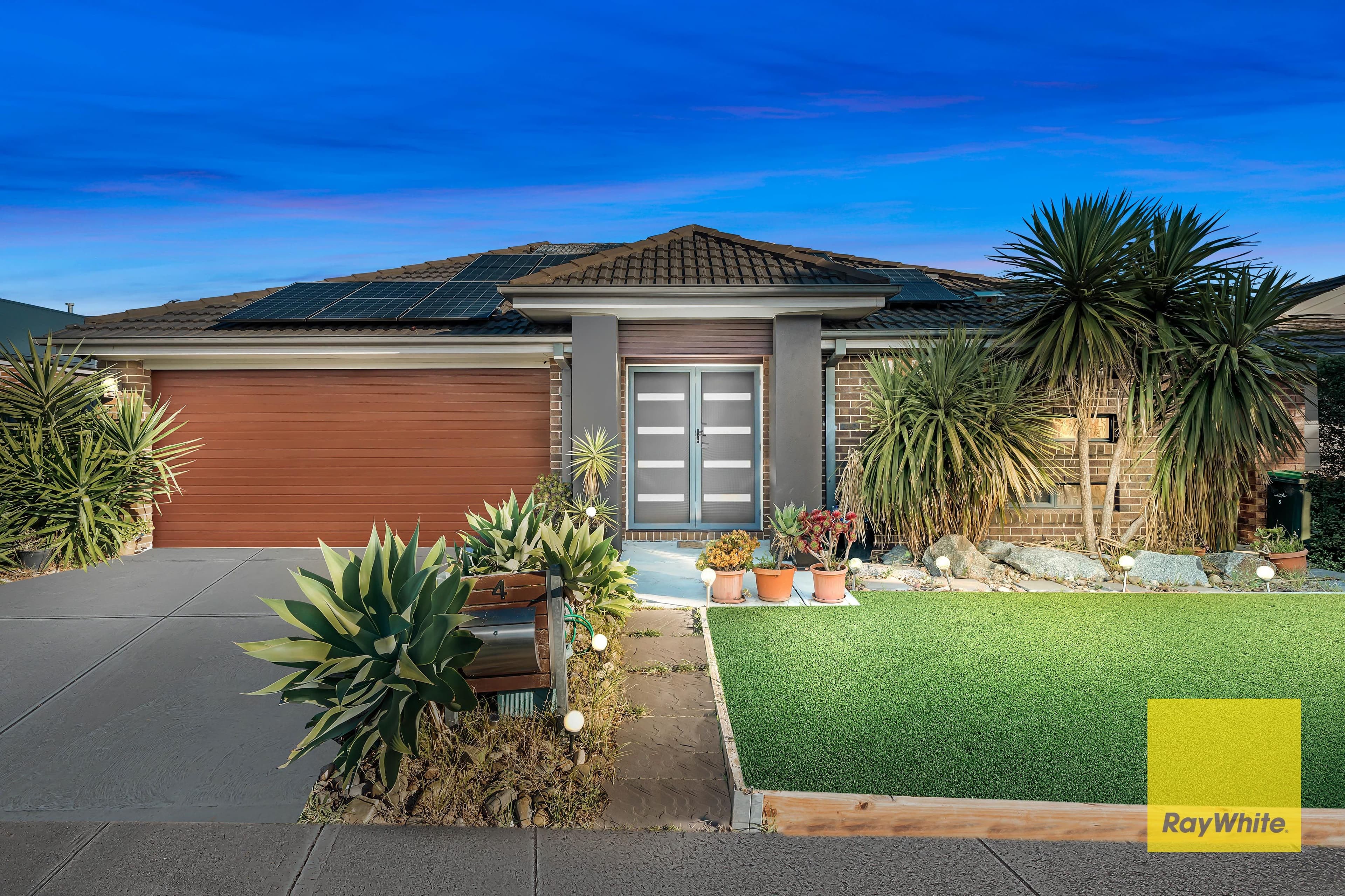 4 Malanda Place, Truganina VIC 3029, Truganina - Thumbnail 2