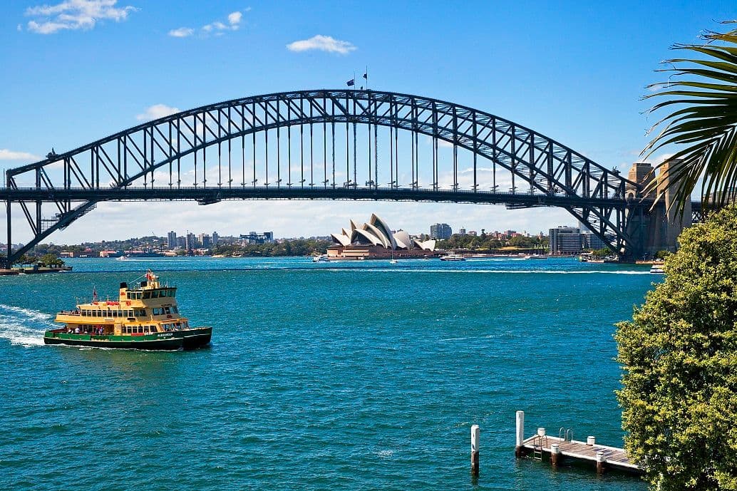 19 East Crescent Street, MCMAHONS POINT NSW 2060, McMahons Point - Image 1