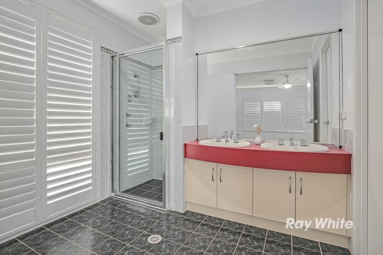 19 John Warren Avenue, Glenwood - Thumbnail 8
