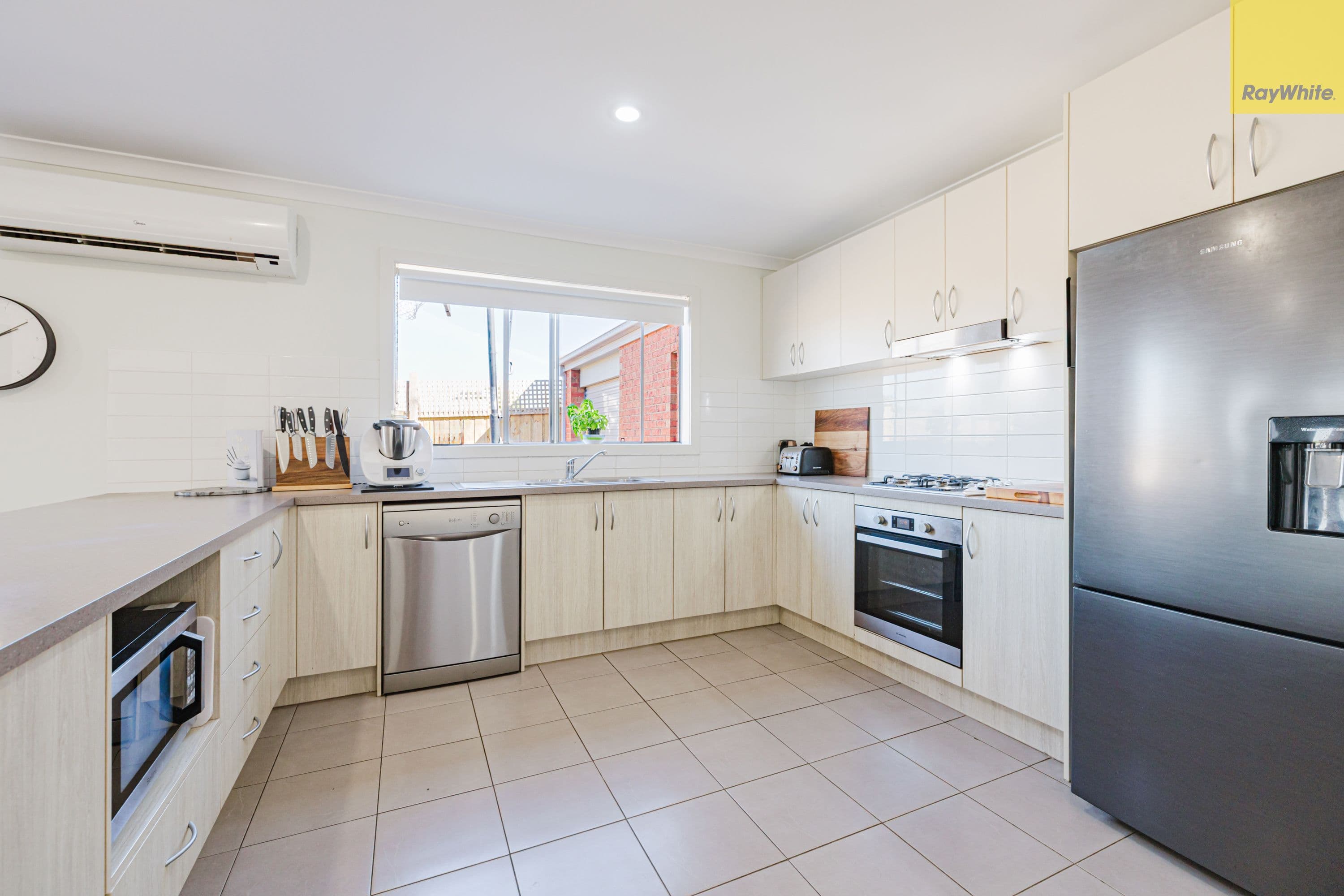 43 Harry Vallence Drive, Maddingley VIC 3340, Maddingley - Thumbnail 4
