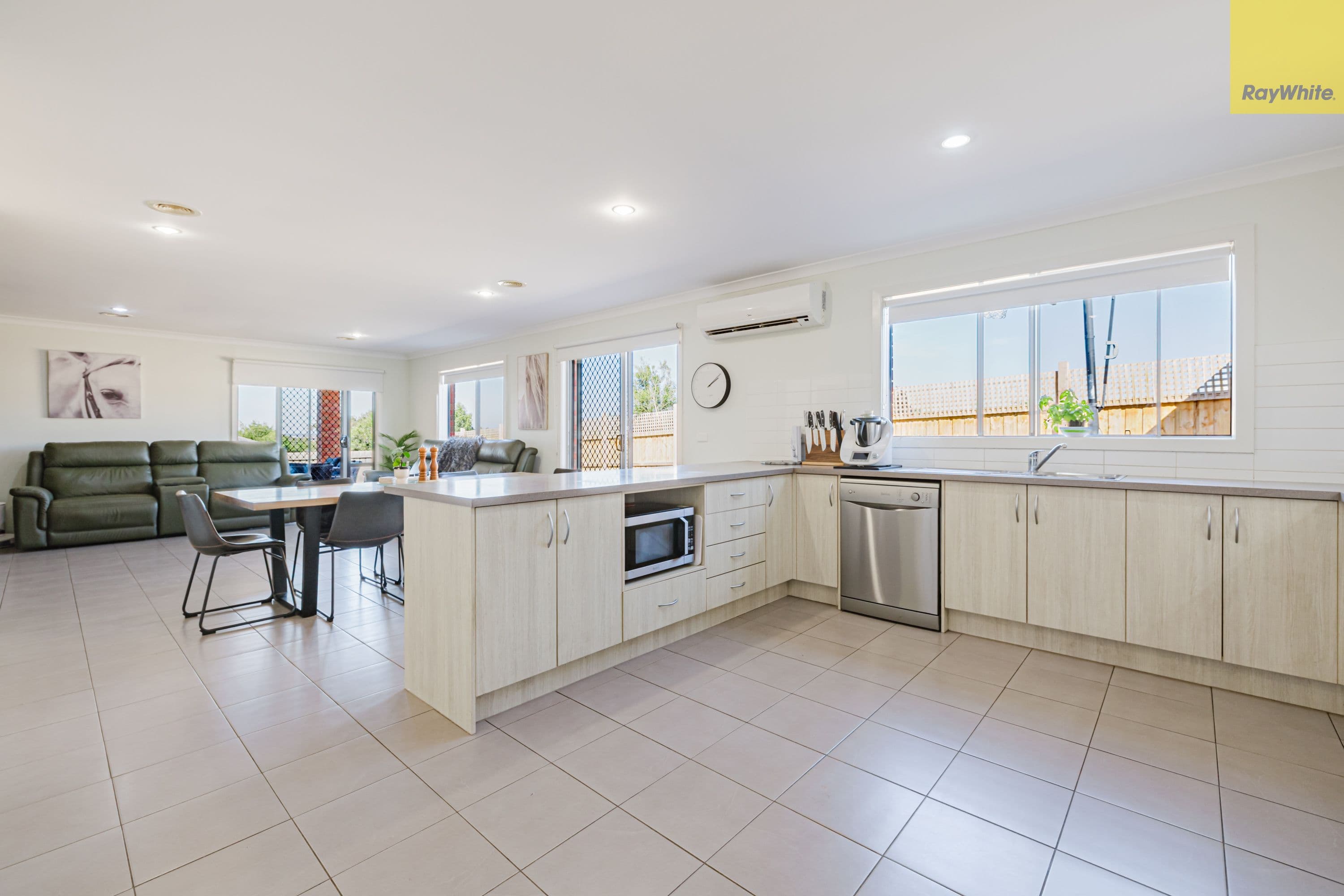 43 Harry Vallence Drive, Maddingley VIC 3340, Maddingley - Thumbnail 5