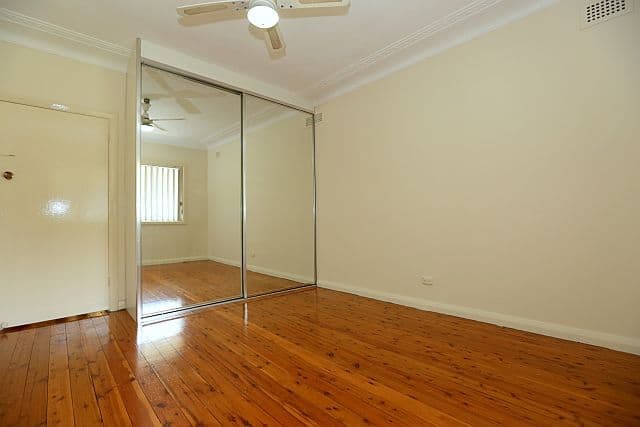 30 Hebe Street, GREENACRE NSW 2190, Greenacre - Thumbnail 6