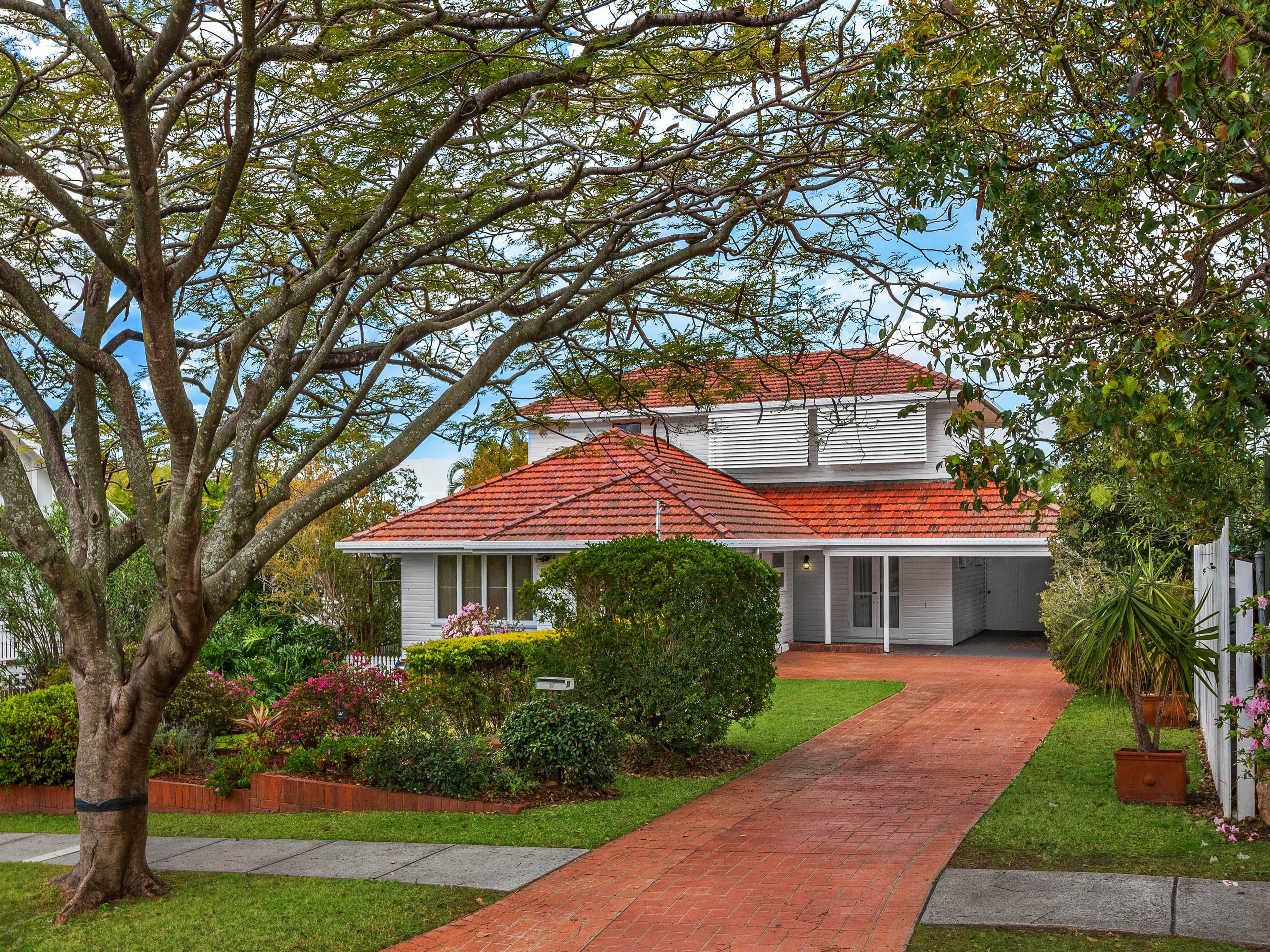 11 Liverpool Road, Clayfield QLD 4011, Clayfield - Thumbnail 2