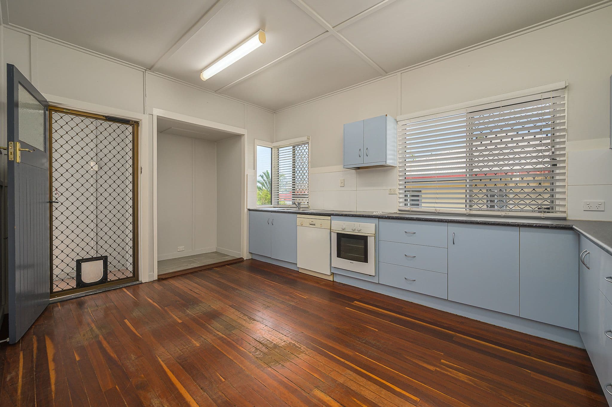 6 Agnes Street, South Gladstone QLD 4680, South Gladstone - Thumbnail 3