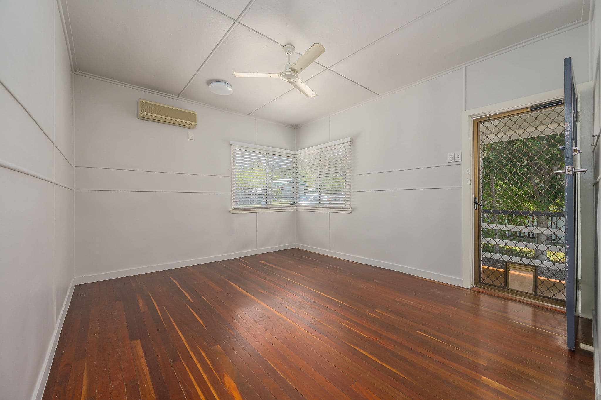 6 Agnes Street, South Gladstone QLD 4680, South Gladstone - Thumbnail 4
