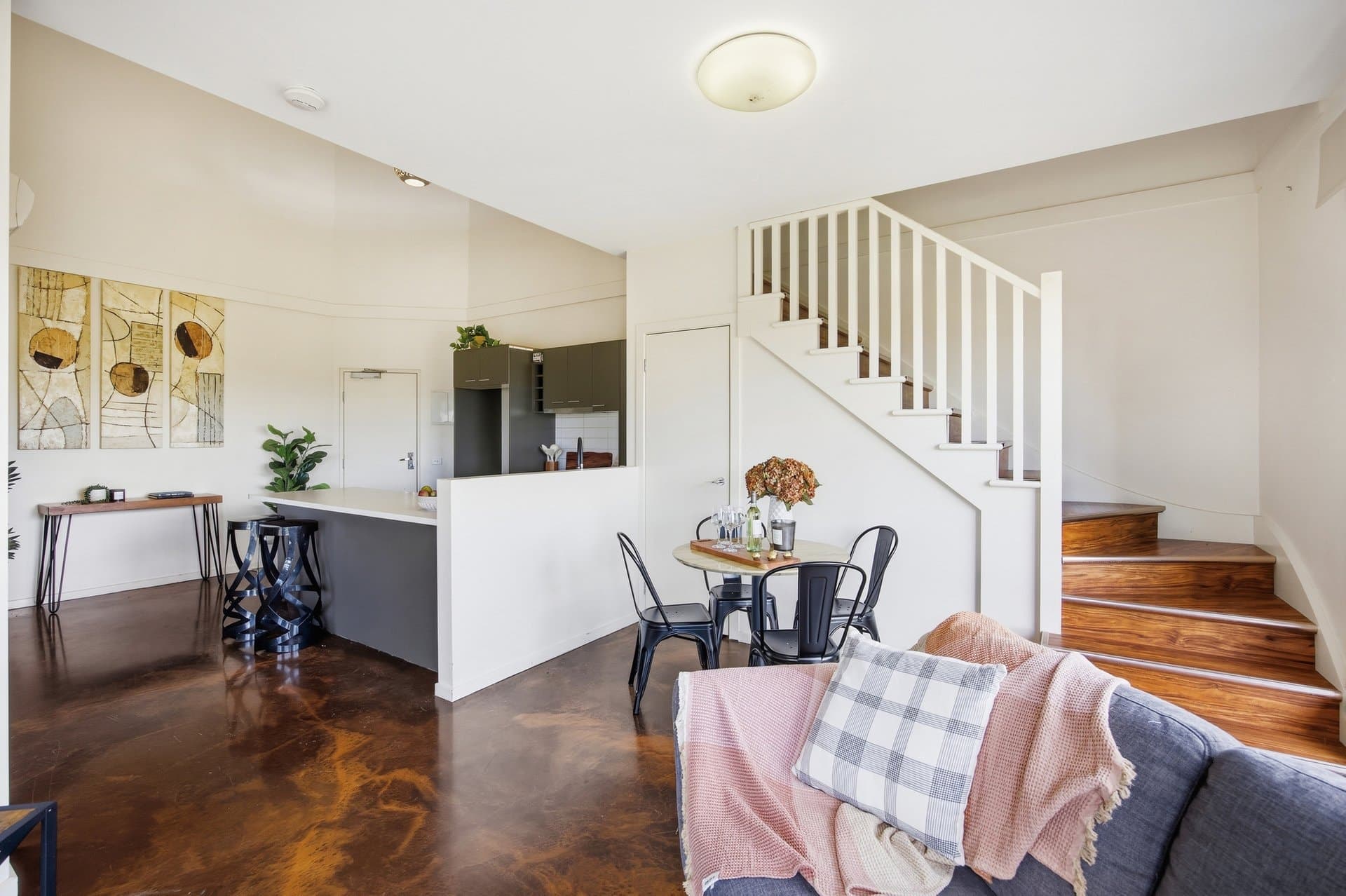 39 White Close, Lilydale - Thumbnail 4