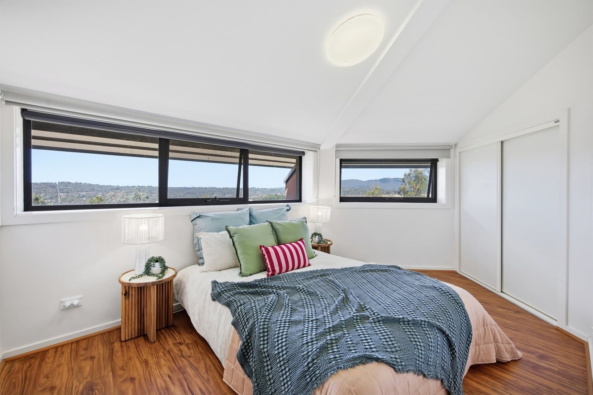 39 White Close, Lilydale - Thumbnail 8