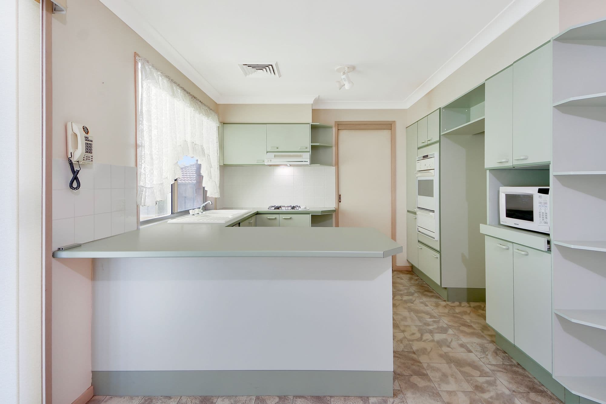 85 Epping Forest Drive, Kearns - Thumbnail 5