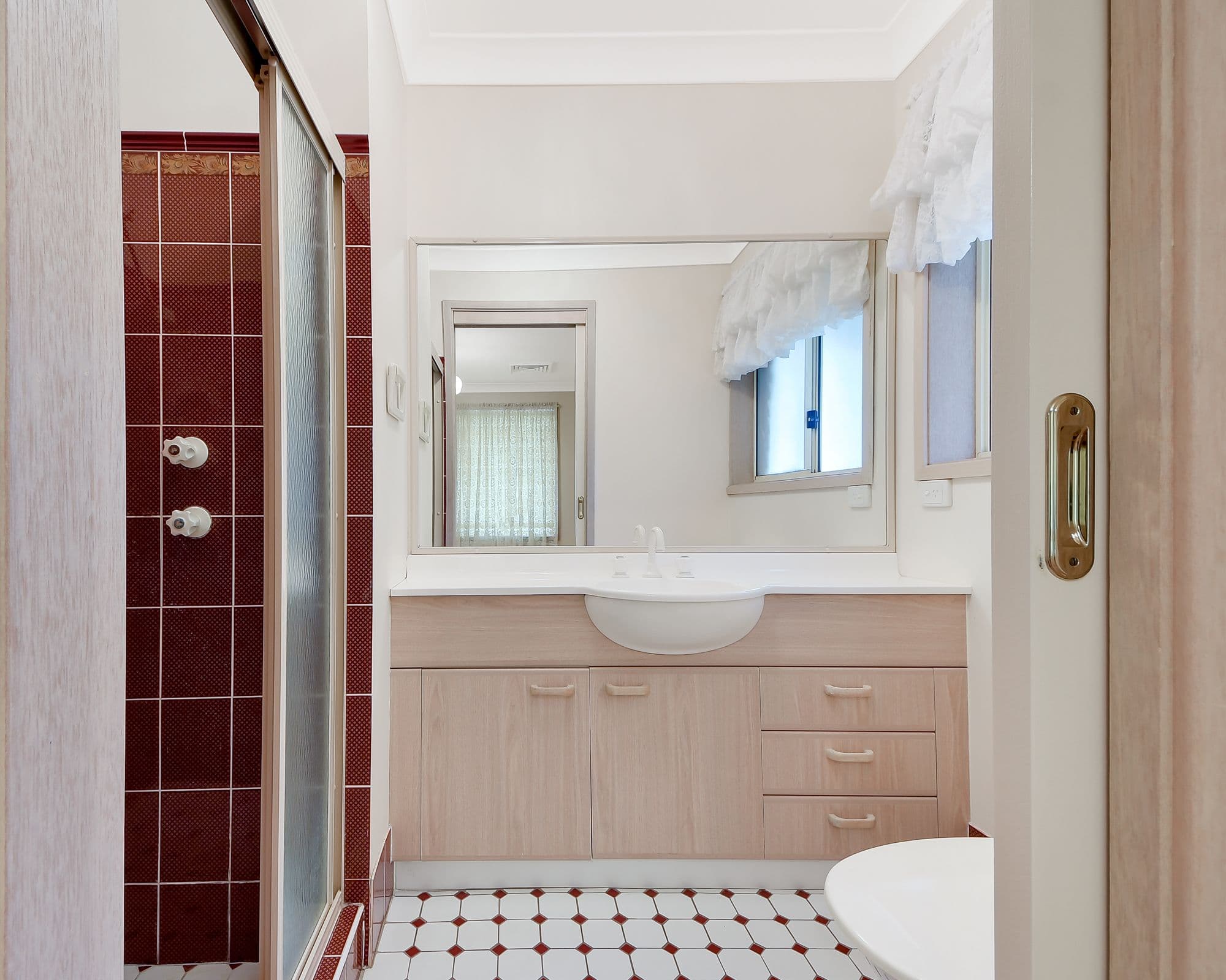 85 Epping Forest Drive, Kearns - Thumbnail 6