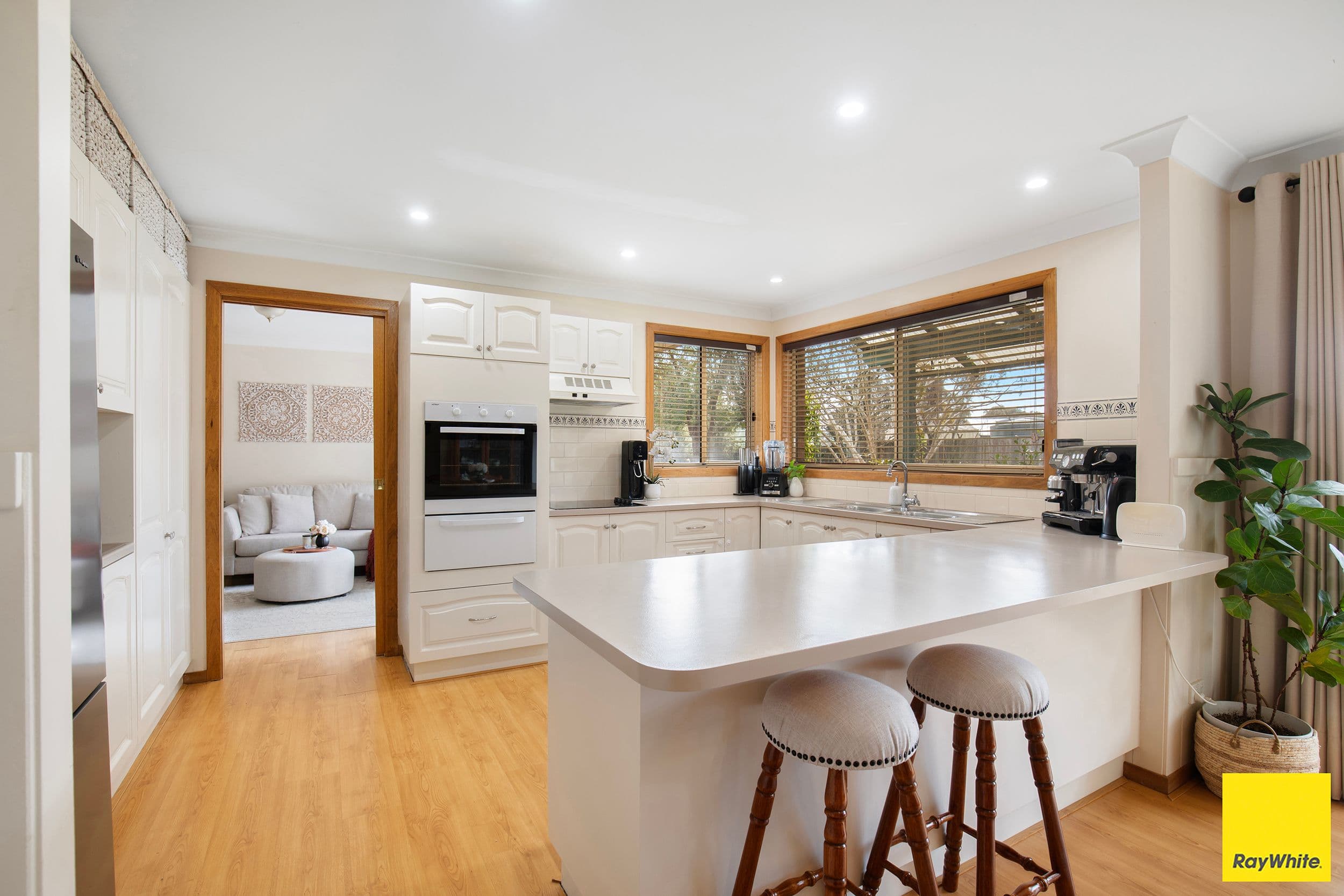 8 Pearson Street, Guyra NSW 2365, Guyra - Thumbnail 3