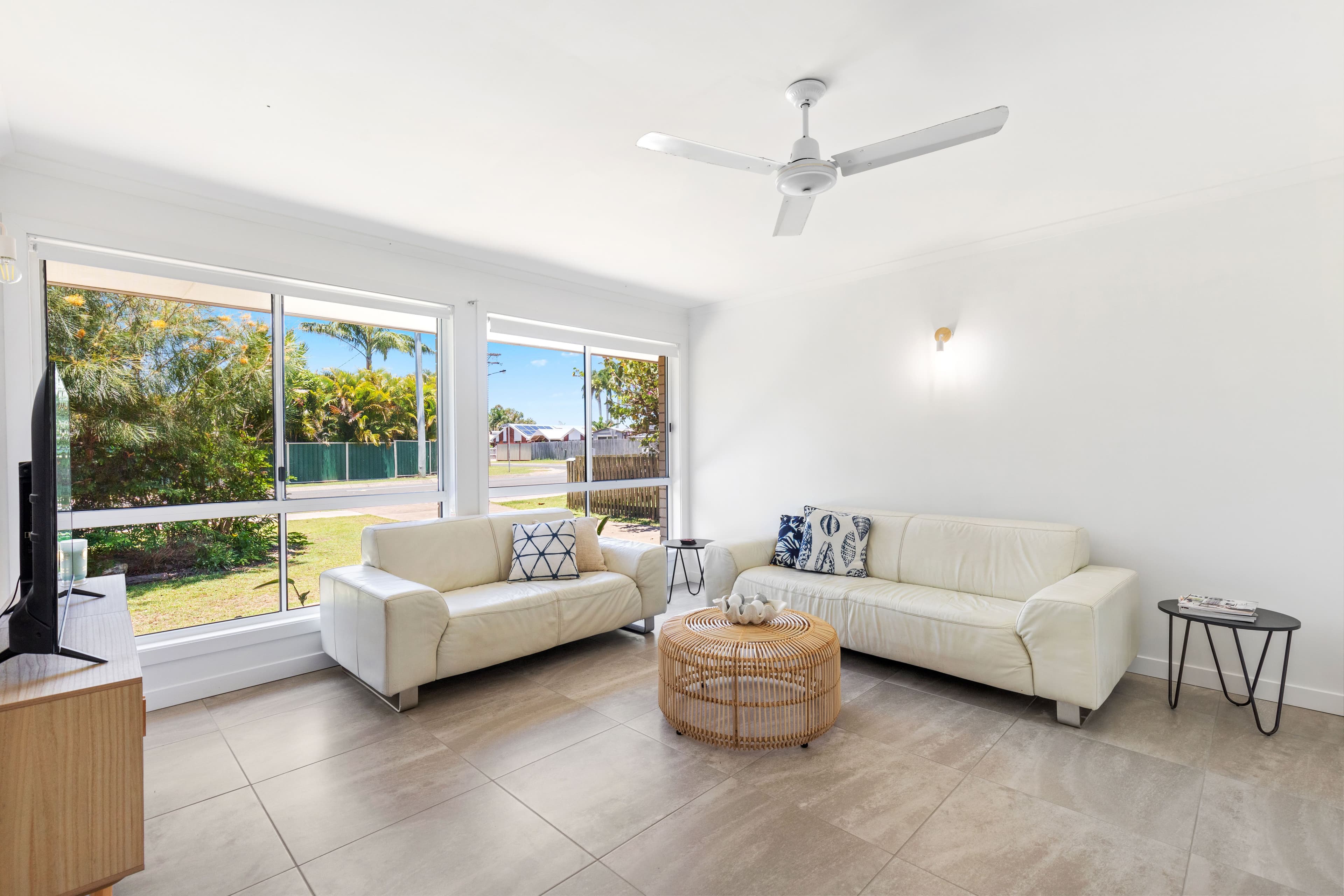 84 Limpus Street, Urangan QLD 4655, Urangan - Thumbnail 4