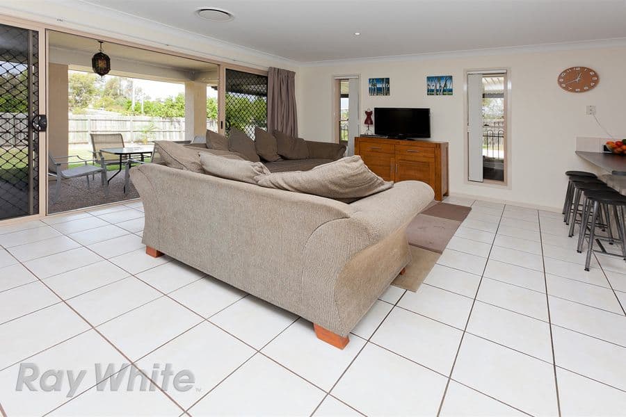 2 Fontana Way, SPRINGFIELD LAKES QLD 4300, Springfield Lakes - Thumbnail 3