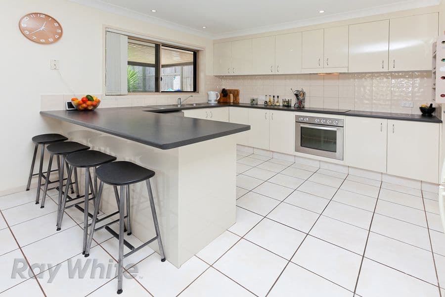 2 Fontana Way, SPRINGFIELD LAKES QLD 4300, Springfield Lakes - Thumbnail 4