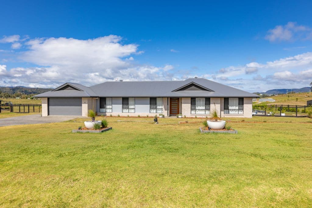 17 Caballo Way, Kilcoy QLD 4515, Kilcoy - Thumbnail 2