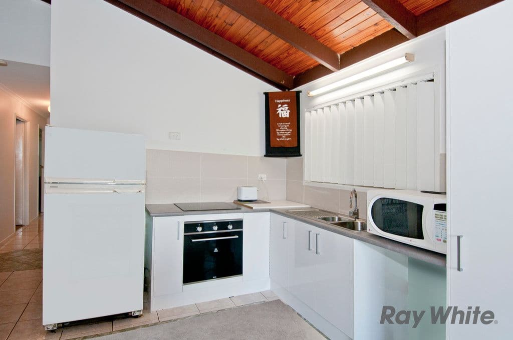 21 Clonmel Street, Regents Park QLD 4118, Regents Park - Thumbnail 6