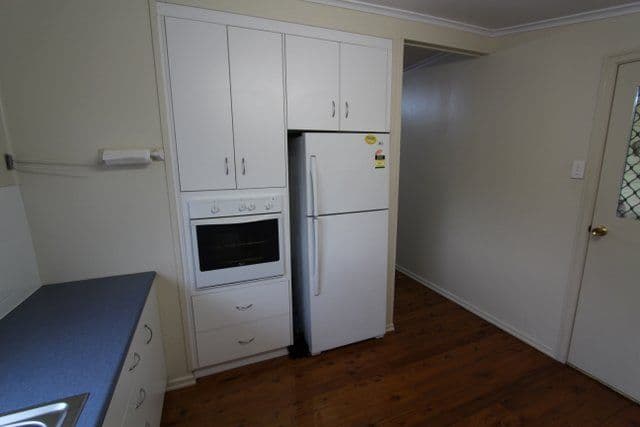 18 Walter Street, CHARLEVILLE QLD 4470, Charleville - Thumbnail 6