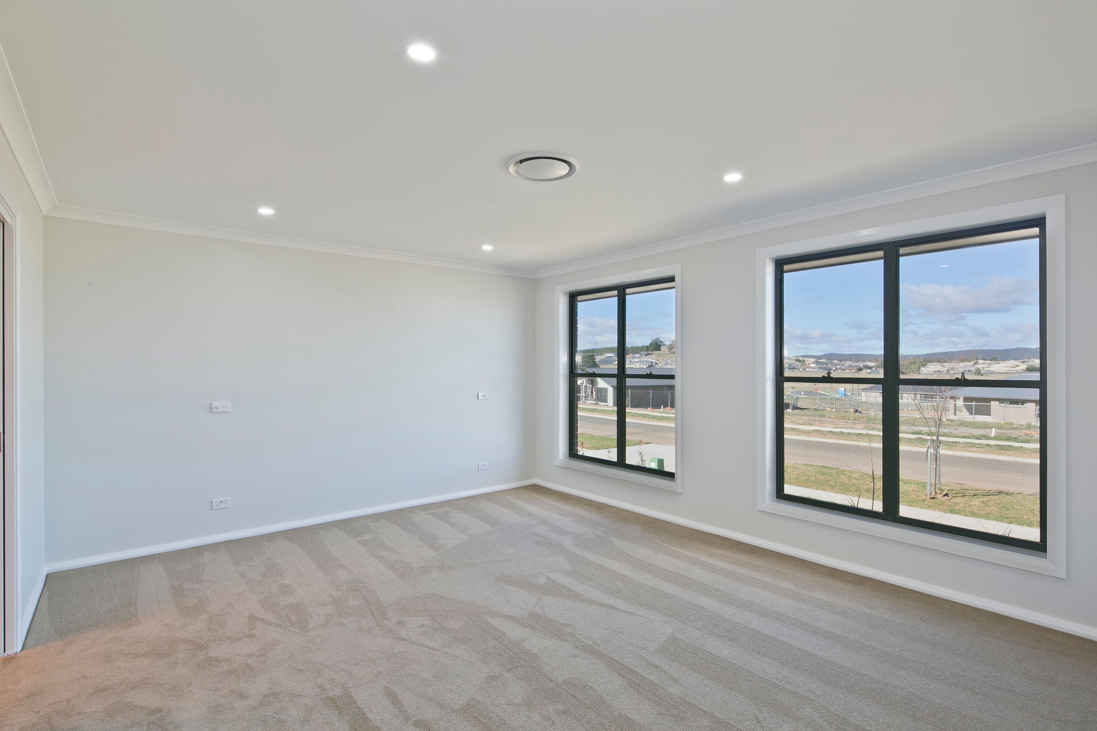 12 Quiberon Way, Goulburn - Thumbnail 6