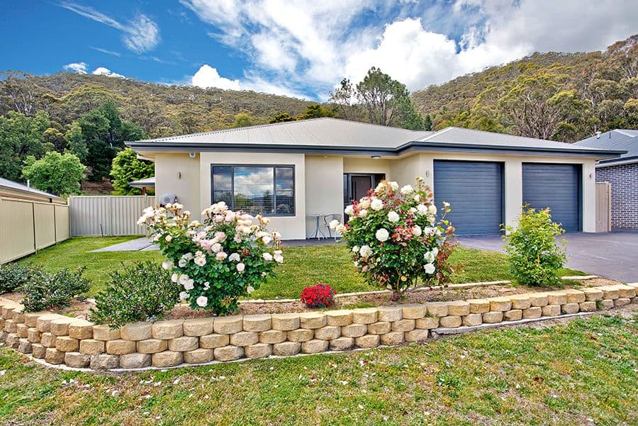 24 Munjowee Circle, Lithgow NSW 2790, Lithgow - Image 1
