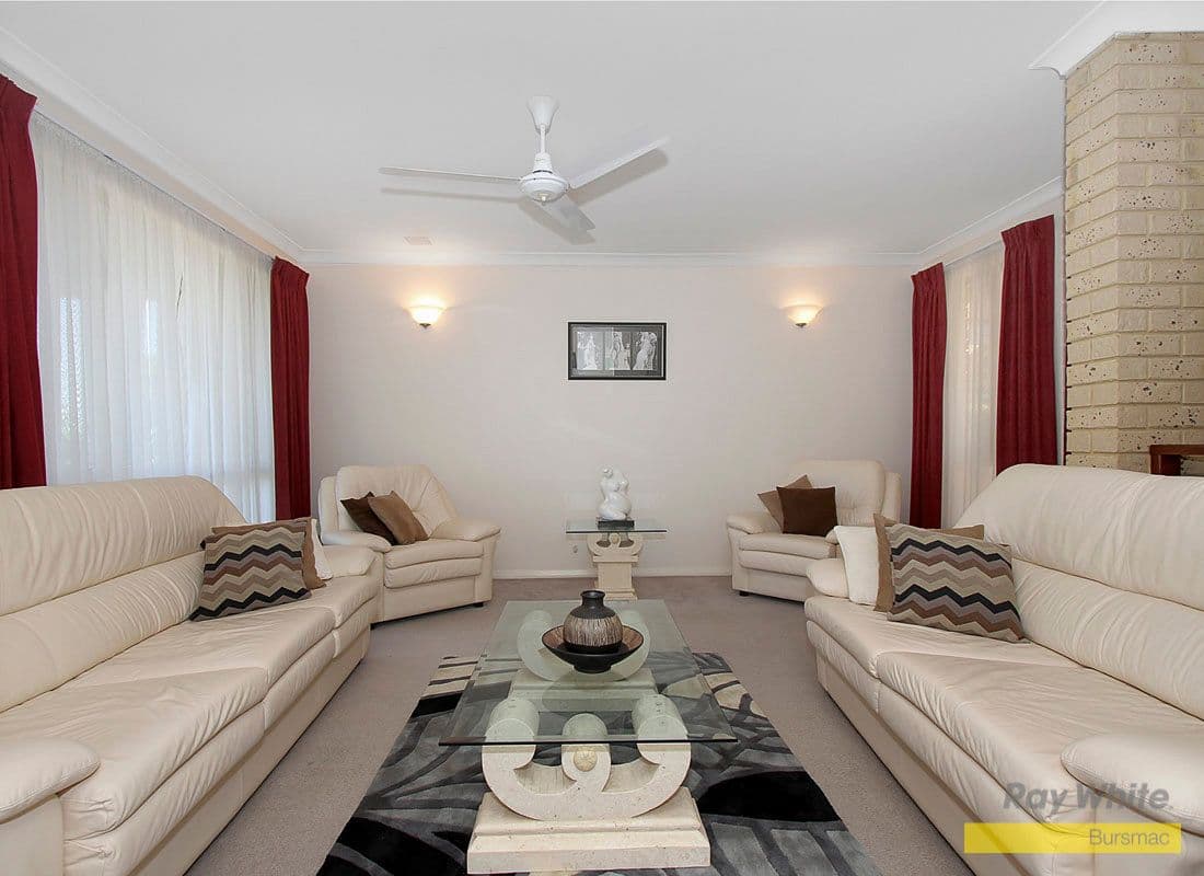 320 Summerlakes Parade, BALLAJURA WA 6066, Ballajura - Thumbnail 4