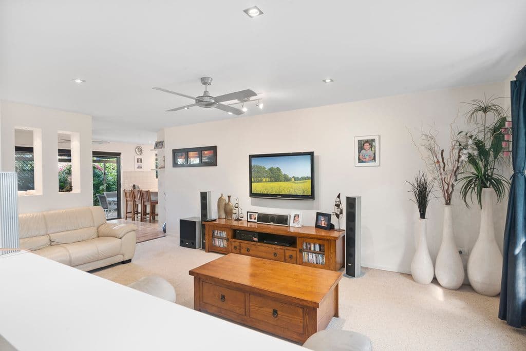 5 Beech Court, Elanora QLD 4221, Elanora - Image 1