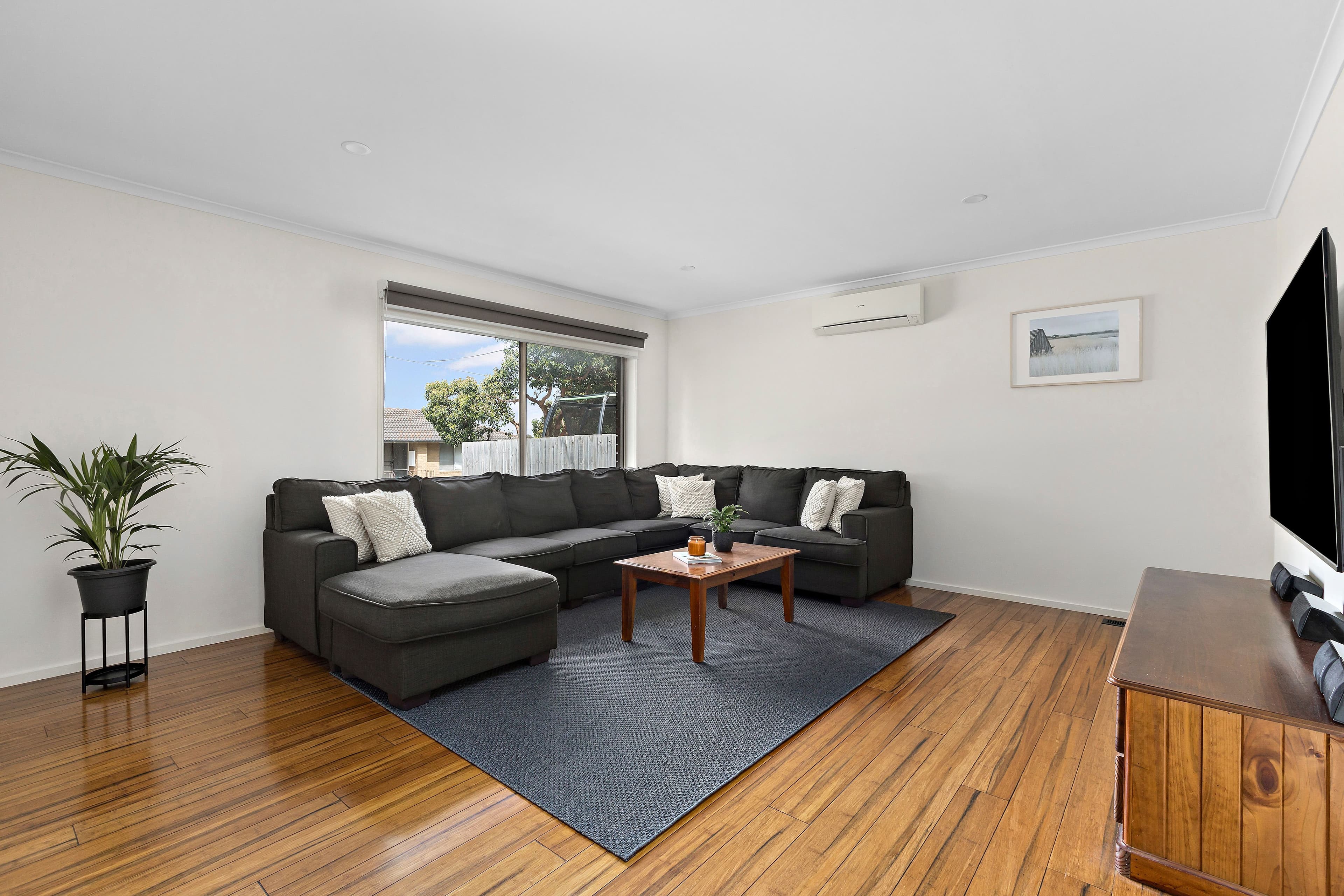 2 Nesbit Court, Frankston VIC 3199, Frankston - Thumbnail 2