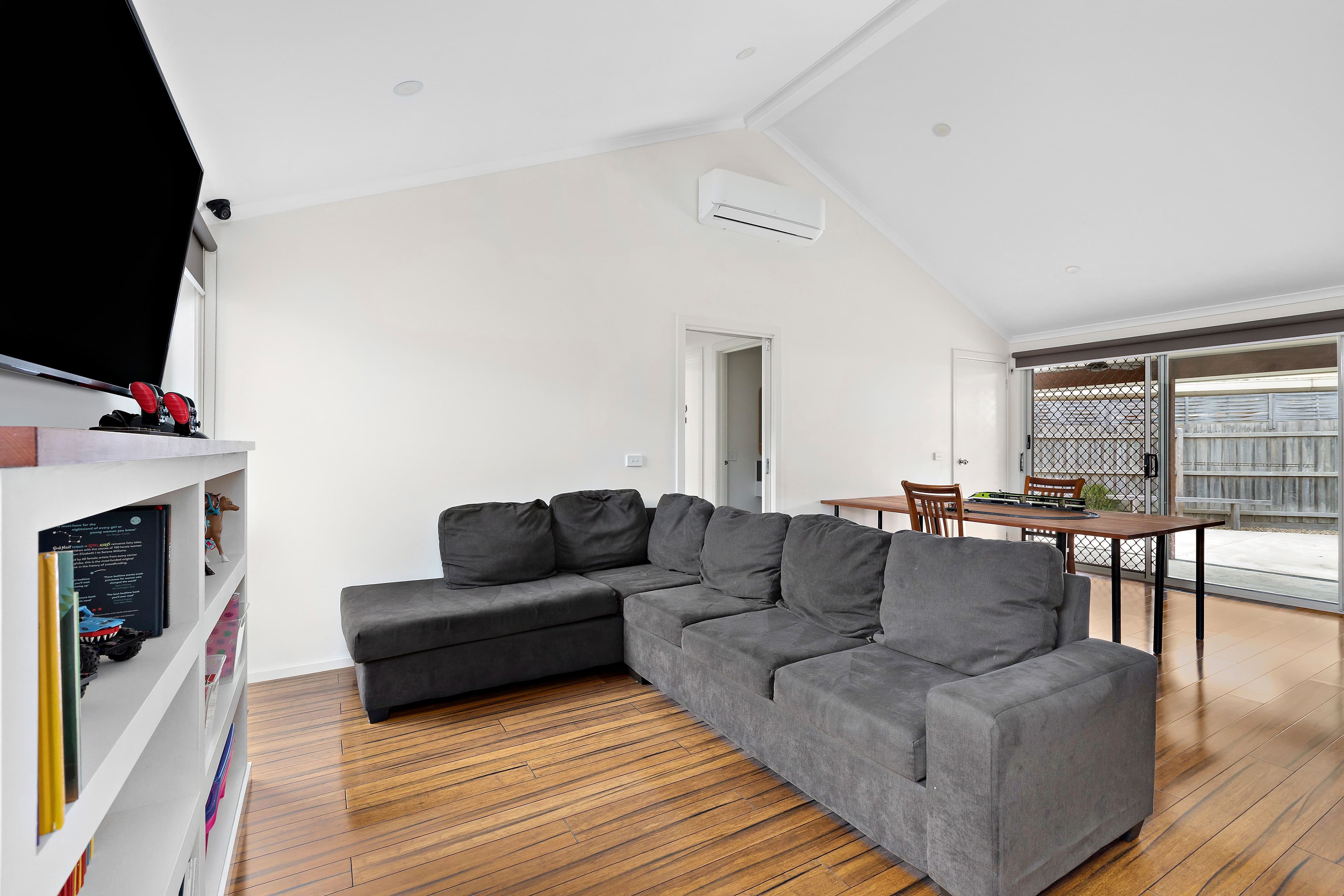 2 Nesbit Court, Frankston VIC 3199, Frankston - Thumbnail 5