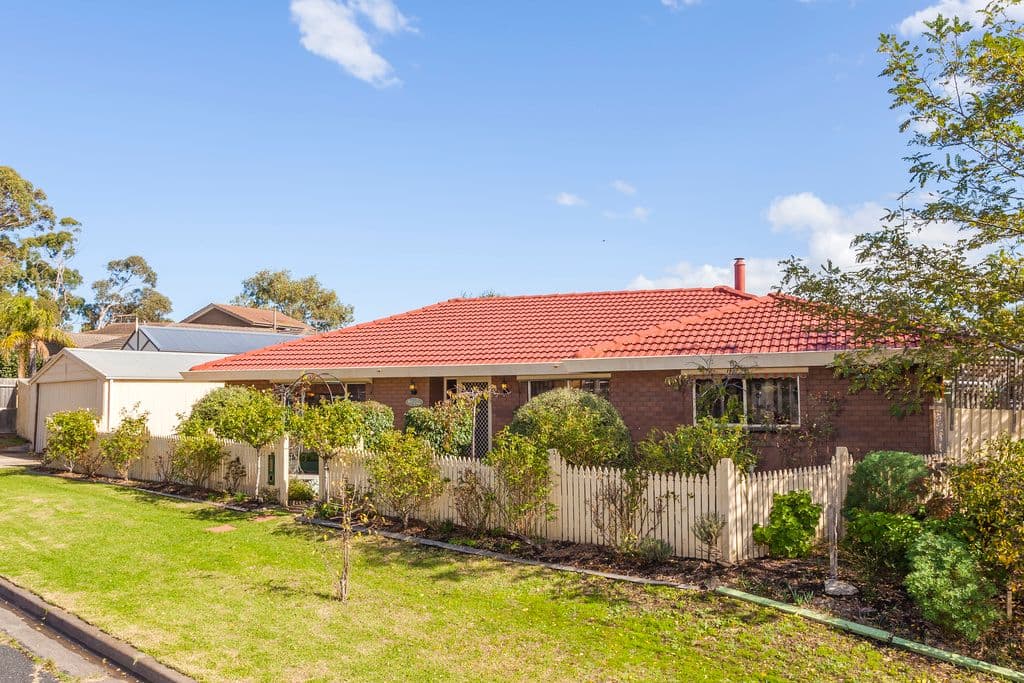 21 Gloucester Street, GROVEDALE VIC 3216, Grovedale - Image 1
