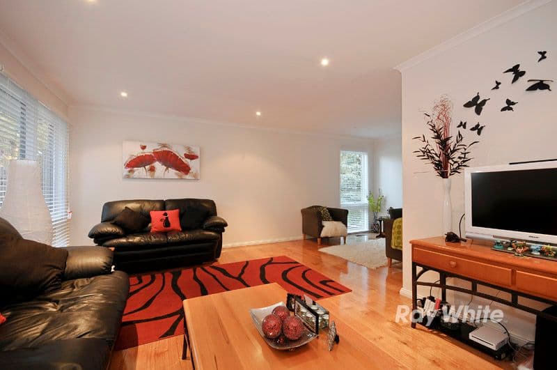 19 Hartington Drive, WANTIRNA VIC 3152, Wantirna - Thumbnail 3