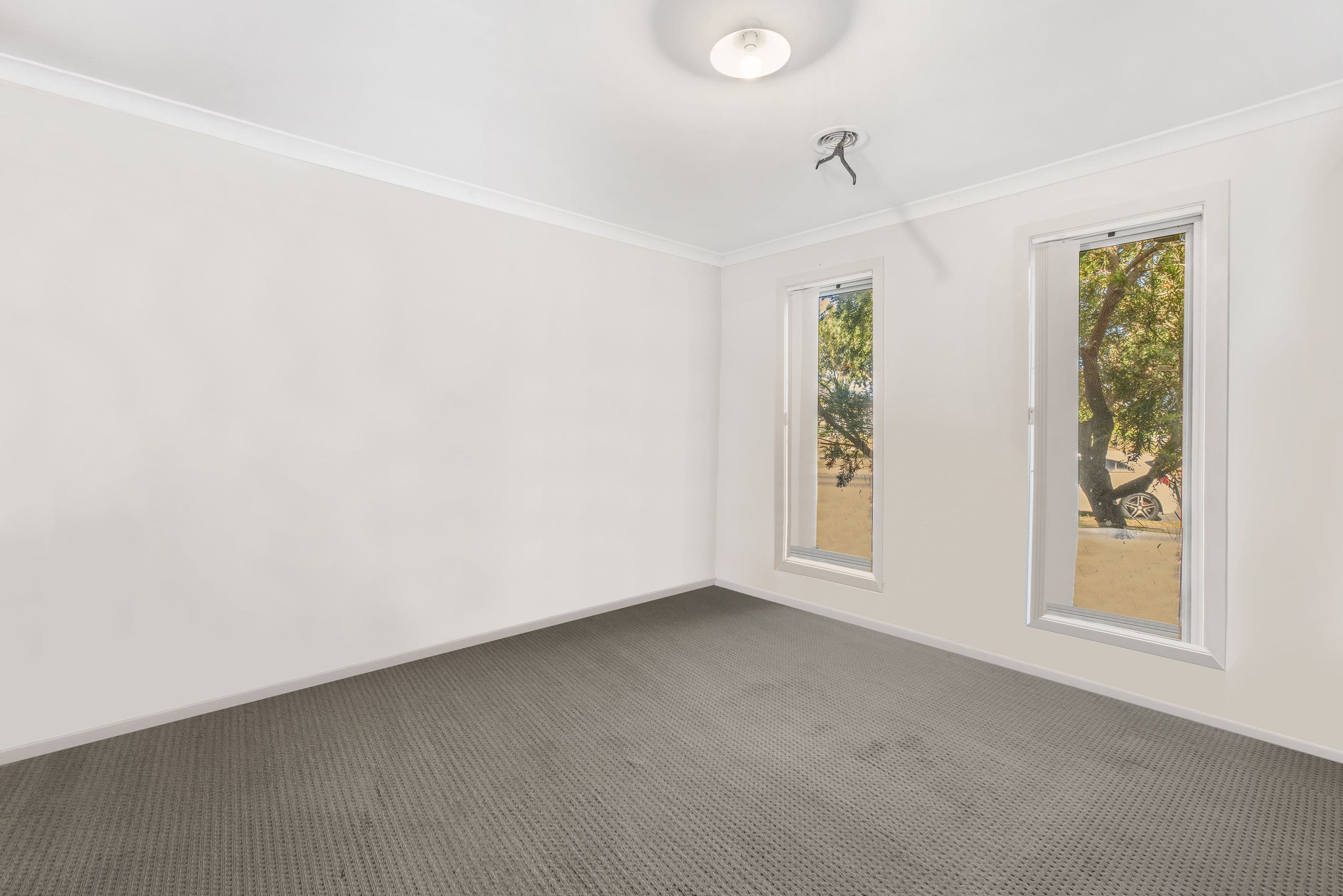 90 Henry Road, Pakenham VIC 3810, Pakenham - Thumbnail 2