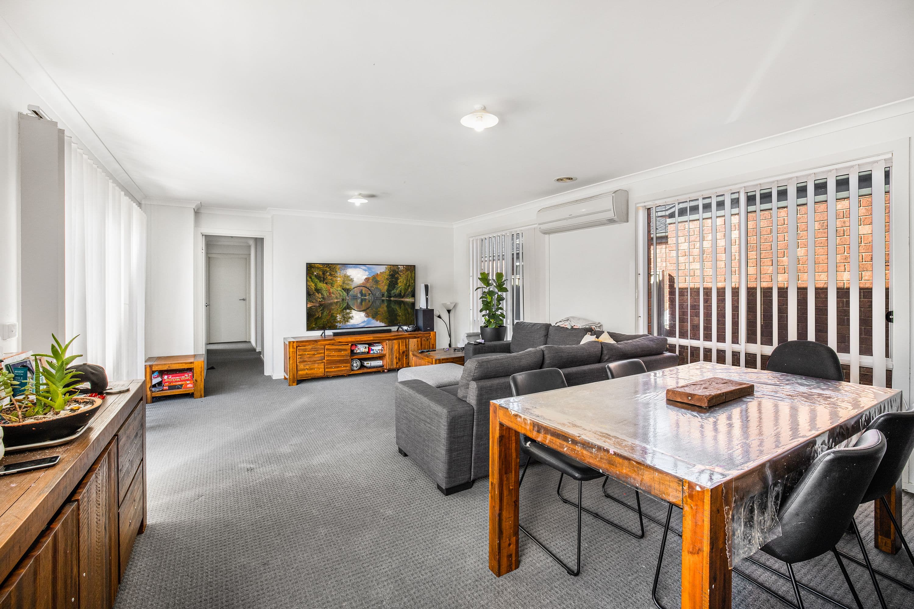 90 Henry Road, Pakenham VIC 3810, Pakenham - Thumbnail 4