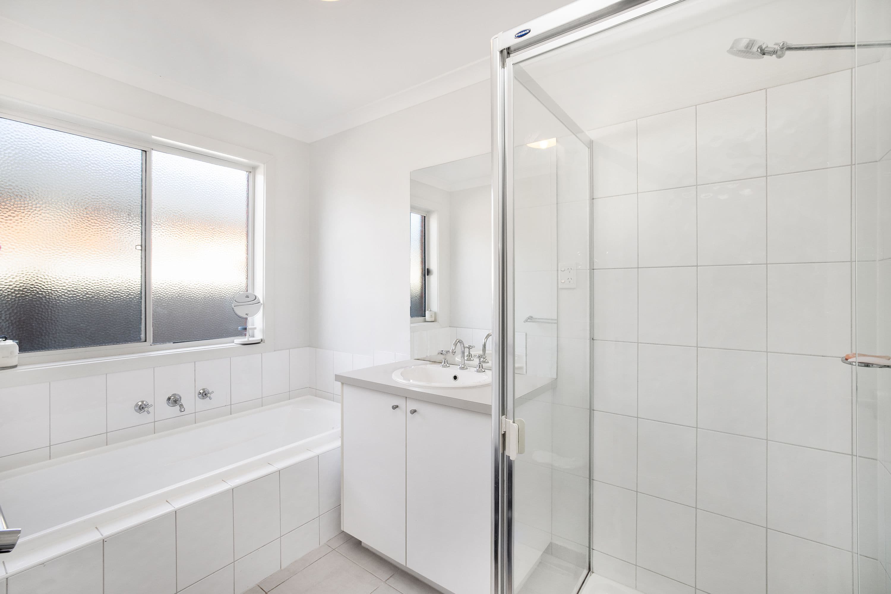 90 Henry Road, Pakenham VIC 3810, Pakenham - Thumbnail 6