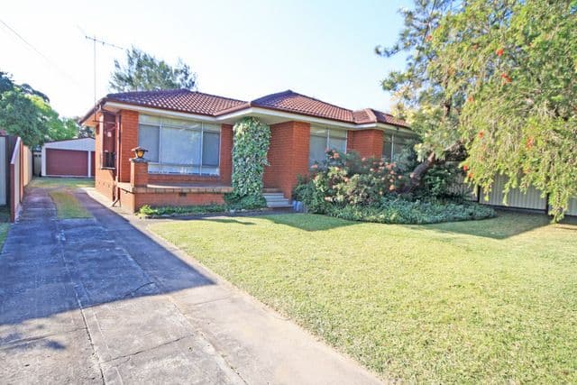 35 Myee Road, MACQUARIE FIELDS NSW 2564, Macquarie Fields - Image 1