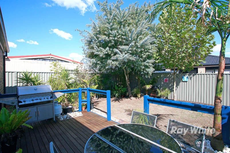 3 Mossman Drive, CRANBOURNE EAST VIC 3977, Cranbourne East - Thumbnail 3