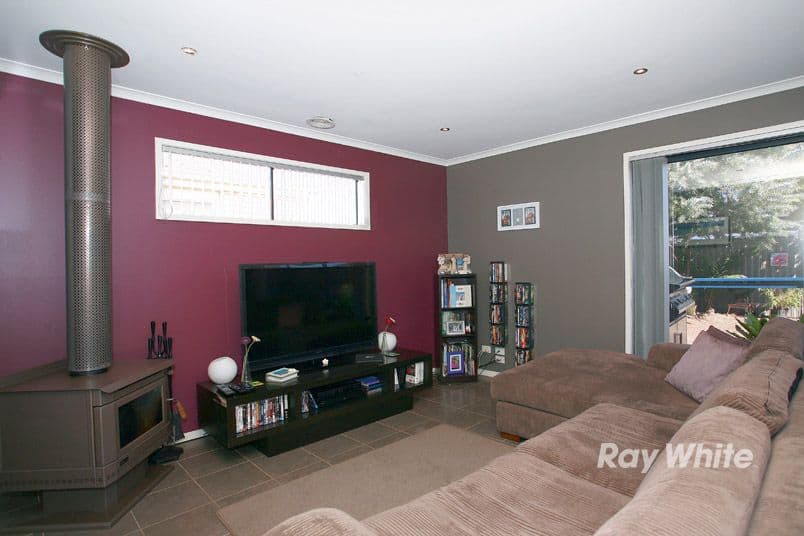 3 Mossman Drive, CRANBOURNE EAST VIC 3977, Cranbourne East - Thumbnail 5