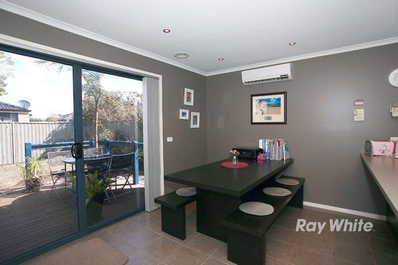 3 Mossman Drive, CRANBOURNE EAST VIC 3977, Cranbourne East - Thumbnail 7