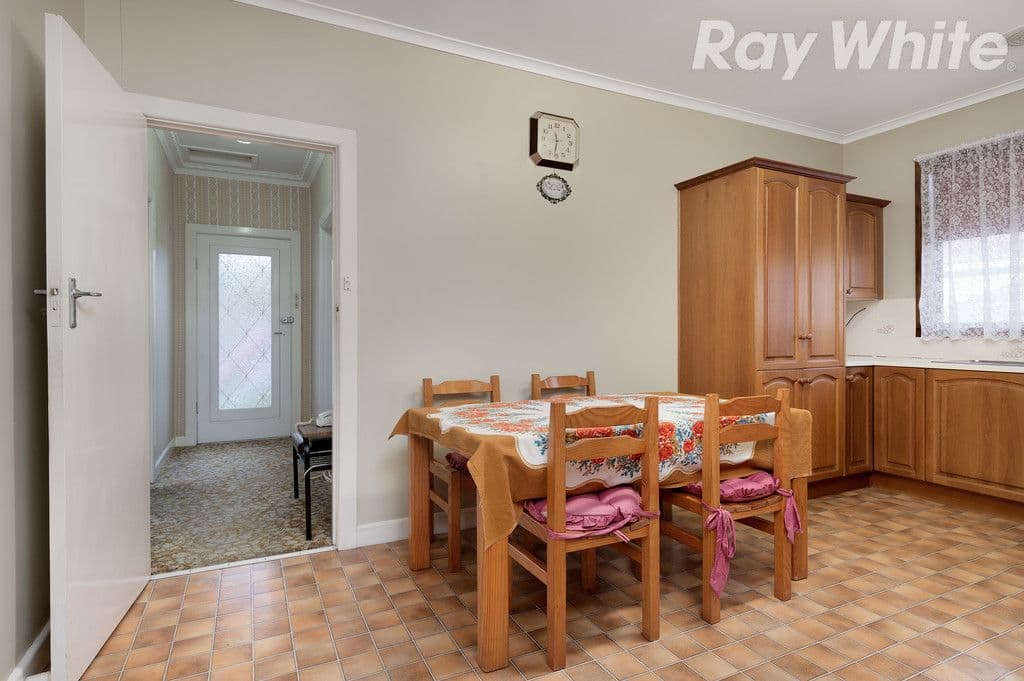 3 Caringa Street, Pascoe Vale VIC 3044, Pascoe Vale - Thumbnail 5