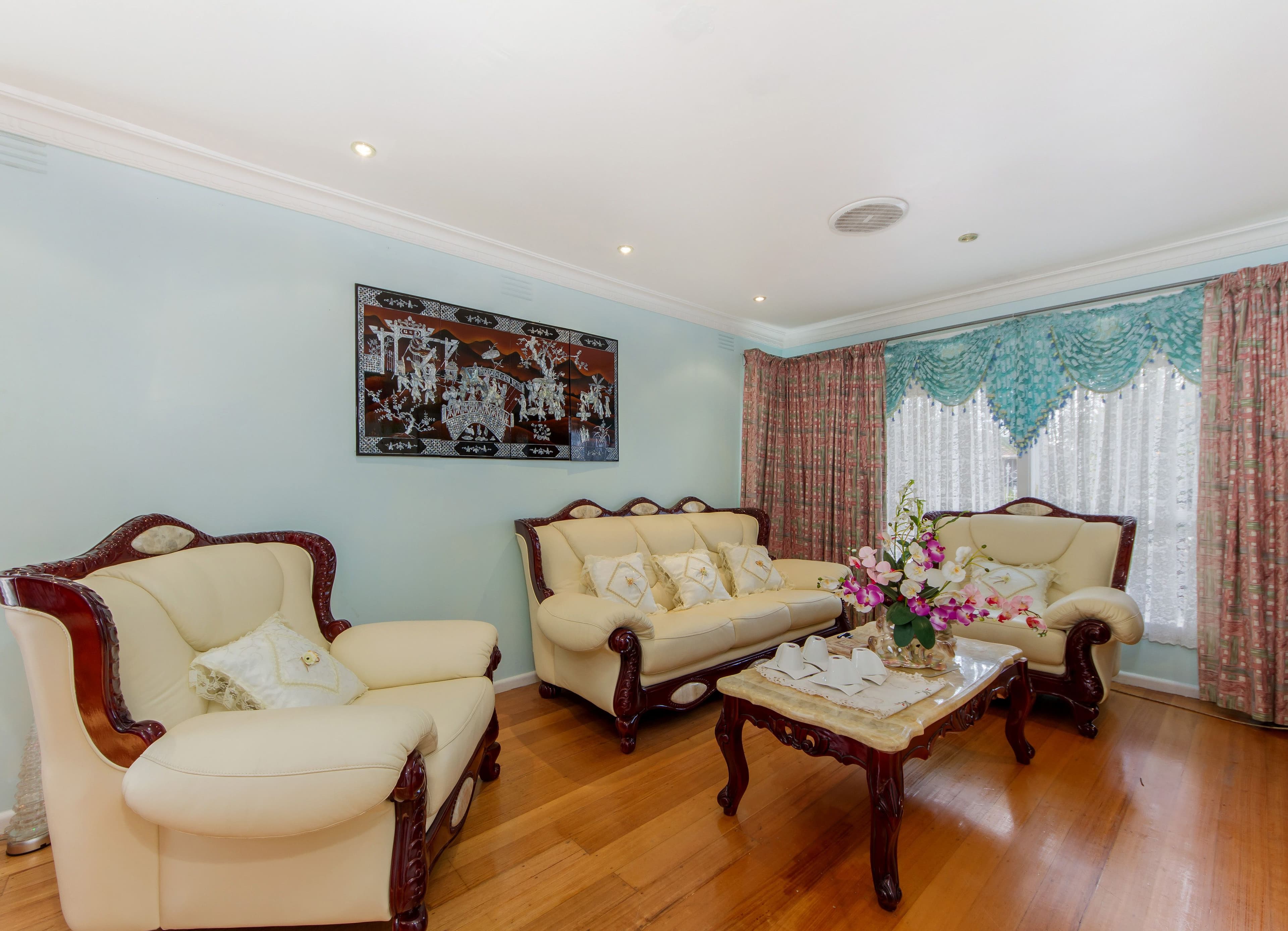 27 Mulhall Drive, St Albans VIC 3021, St Albans - Thumbnail 3